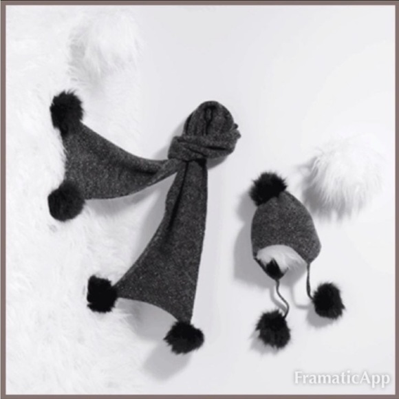 🆕UGG QUATRO POM CASHMERE SCARF - Picture 3 of 9